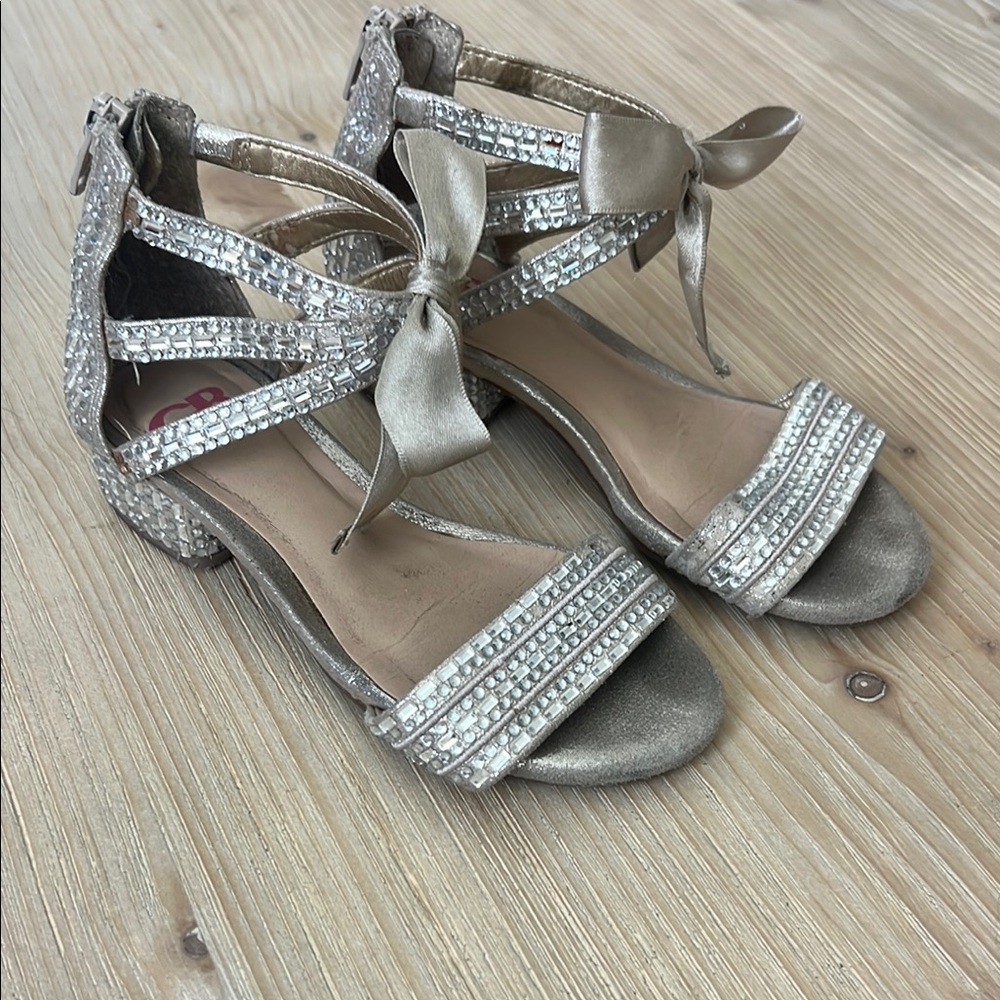 Gianni bini bedazzled champagne sequin Elegant Silver Strappy Women's Shoes